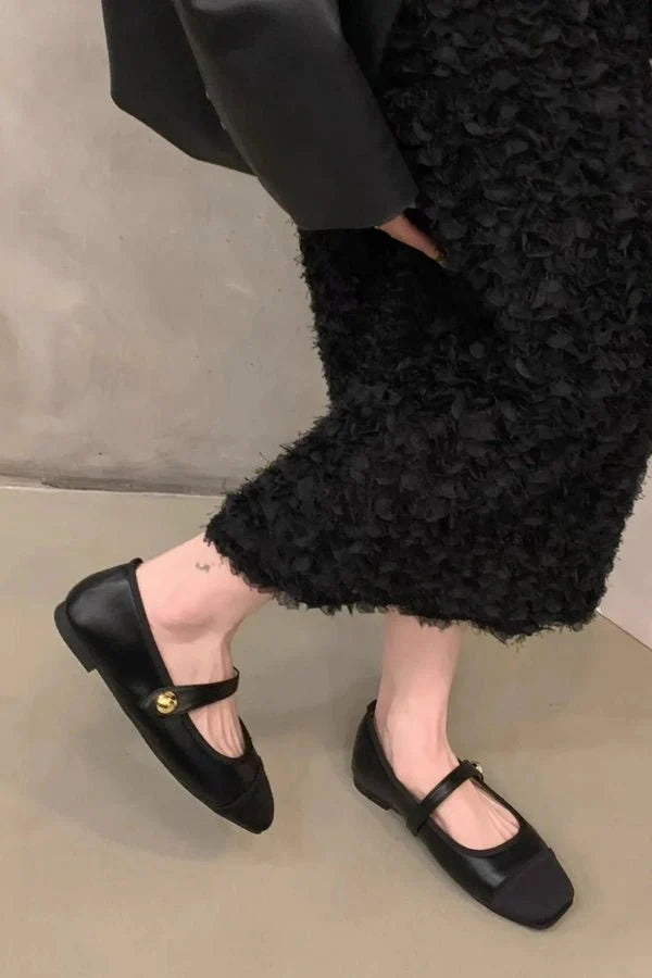Coco | Two-Tone Cap Toe Mary Jane Orthopedic Flats with Gold Button