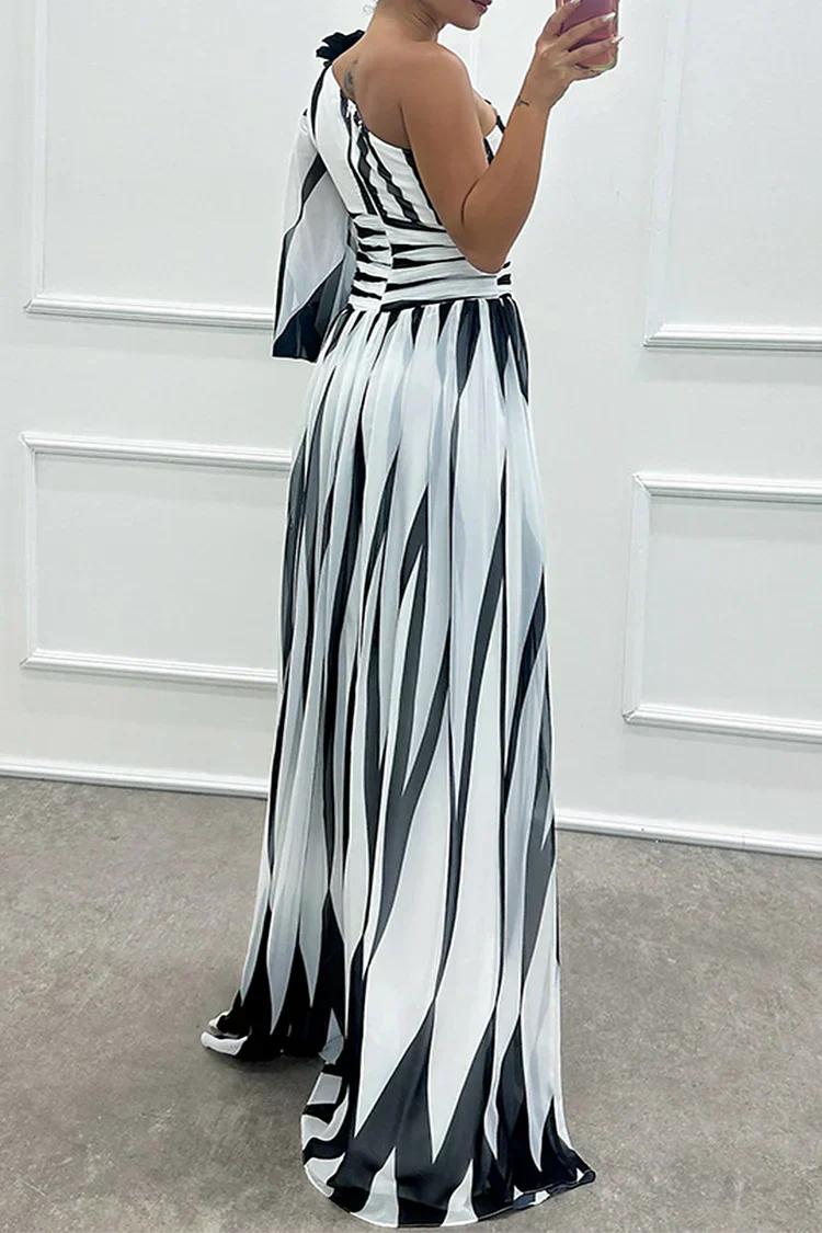 Vivienne | Graphic Stripe Puff Sleeve Off Shoulder Dress