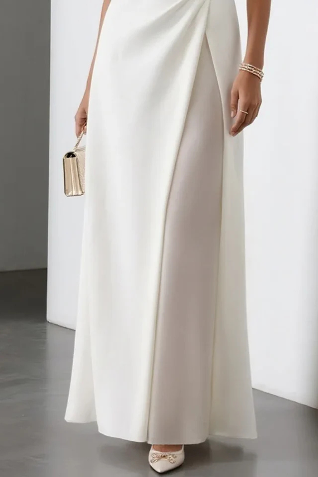Elara | Women's Sleeveless Maxi Wedding Guest Dress – Boat Neckline