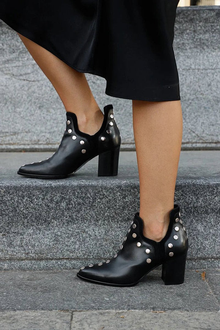 Womens Rock Chic Black Ankle Boots Pointed Toe Leather 1