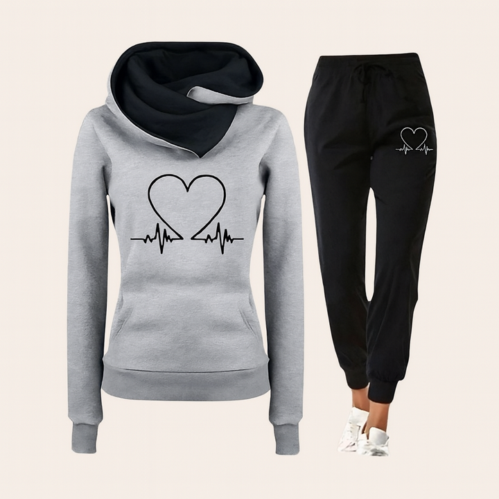 Liselotte | Women's Relaxed Tracksuit – Heart Detail Loungewear Set